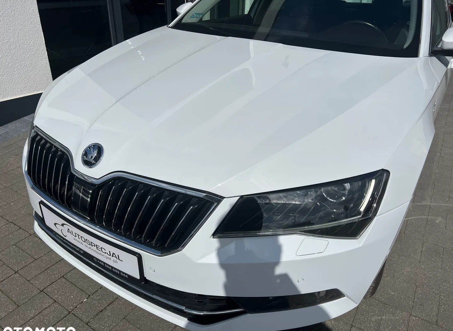 Skoda Superb cena 84900 przebieg: 145798, rok produkcji 2016 z Dukla małe 466